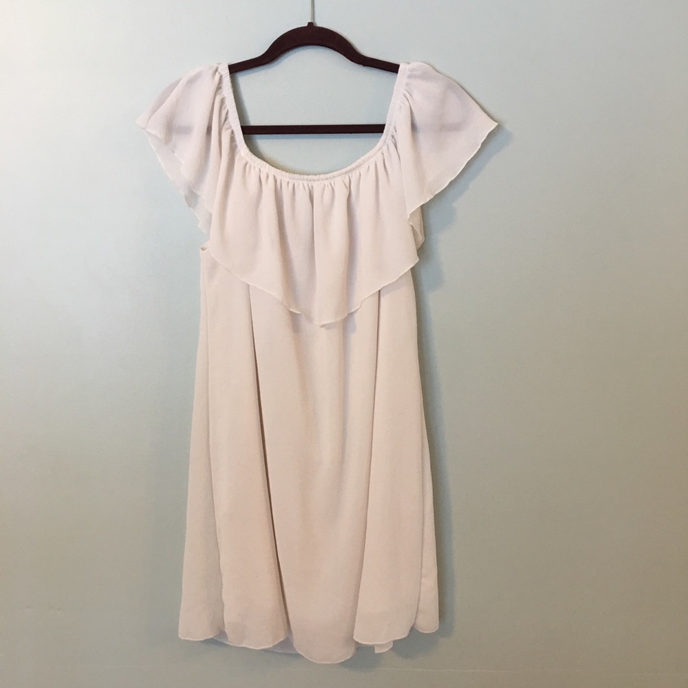 Noble U White Dress Fully Lined Ruffle Neck Large